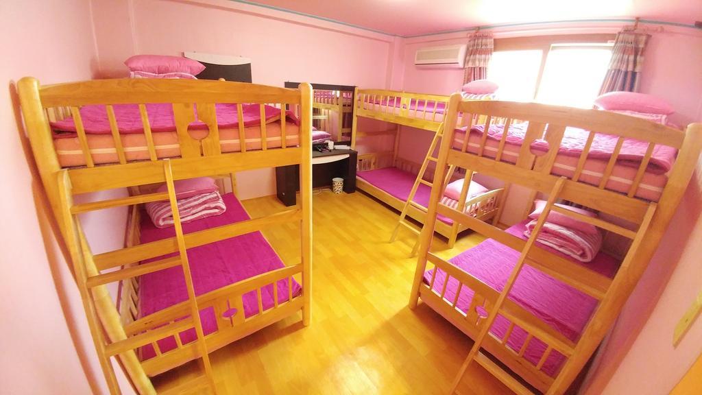 Fall Guesthouse Gangneung Extérieur photo